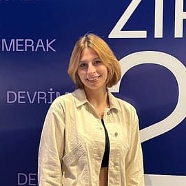 Şule Yıldız